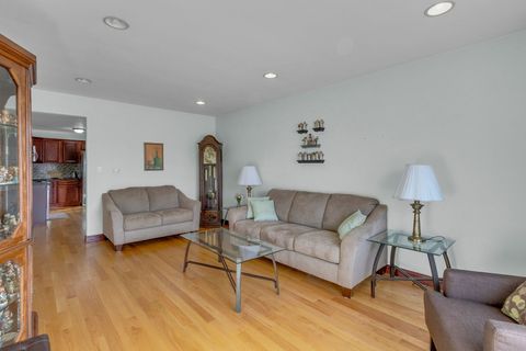 Tiny photo for 2913 Sarah Street, Franklin Park, IL 60131 (MLS # 12516250)
