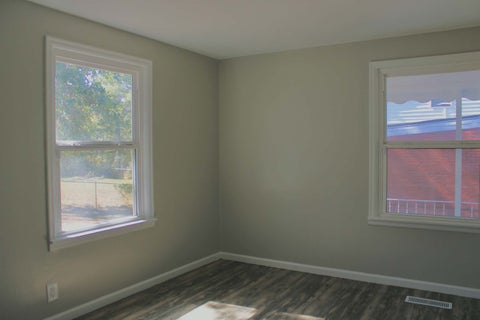 Tiny photo for 925 Airport Road, Mt Vernon, IL 62864 (MLS # 12755887)