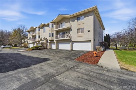 Photo of 927 Elderberry Circle #103, Naperville, IL 60563 (MLS # 12561745)