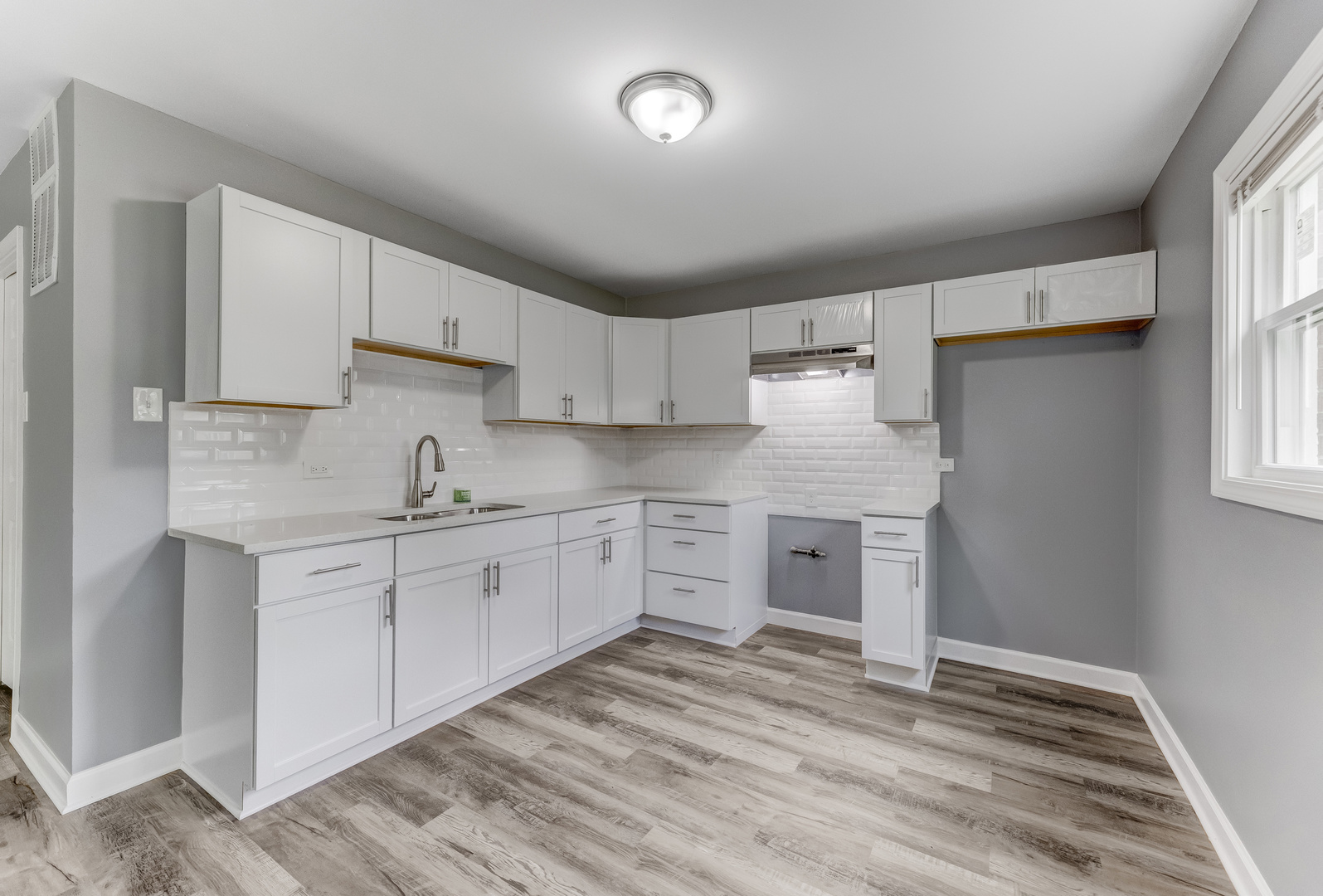 816 Sunnyside Avenue