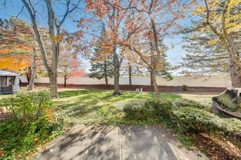 Tiny photo for 1303 CRANBROOK Court, Schaumburg, IL 60193 (MLS # 12512086)