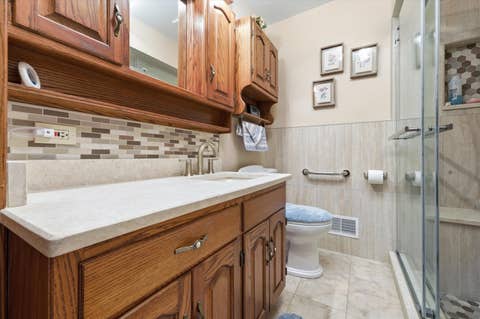 Tiny photo for 24 W 168th Street, South Holland, IL 60473 (MLS # 12681999)
