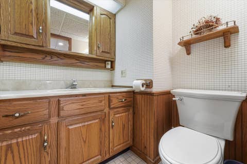 Tiny photo for 24 W 168th Street, South Holland, IL 60473 (MLS # 12681999)