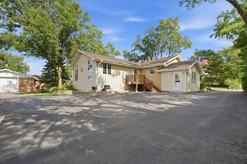 Tiny photo for 24 W 168th Street, South Holland, IL 60473 (MLS # 12681999)