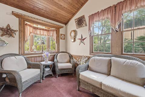 Tiny photo for 24 W 168th Street, South Holland, IL 60473 (MLS # 12681999)