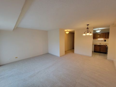 Tiny photo for 1800 Huntington Boulevard #AE615, Hoffman Estates, IL 60169 (MLS # 12493507)