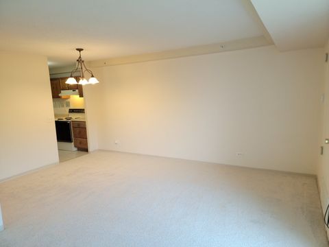 Tiny photo for 1800 Huntington Boulevard #AE615, Hoffman Estates, IL 60169 (MLS # 12493507)