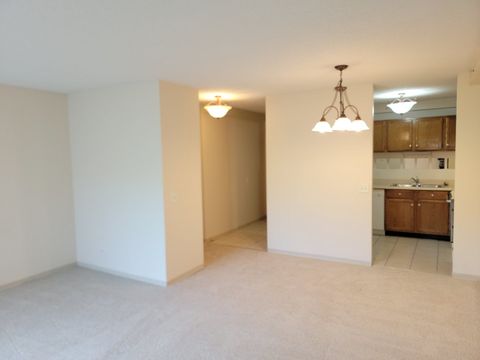 Tiny photo for 1800 Huntington Boulevard #AE615, Hoffman Estates, IL 60169 (MLS # 12493507)
