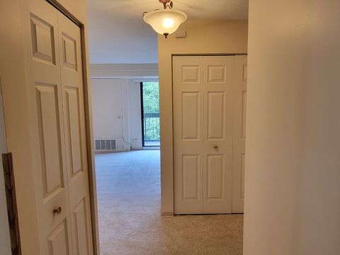 Tiny photo for 1800 Huntington Boulevard #AE615, Hoffman Estates, IL 60169 (MLS # 12493507)