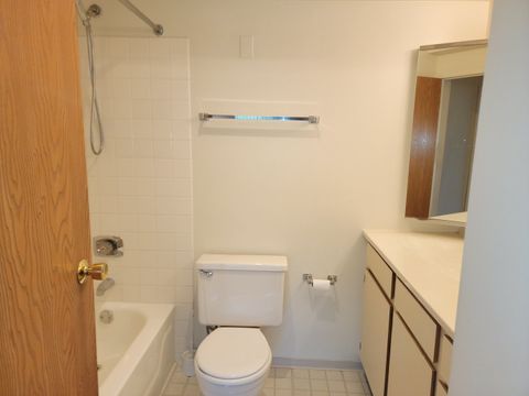 Tiny photo for 1800 Huntington Boulevard #AE615, Hoffman Estates, IL 60169 (MLS # 12493507)
