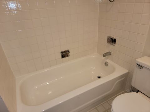 Tiny photo for 1800 Huntington Boulevard #AE615, Hoffman Estates, IL 60169 (MLS # 12493507)