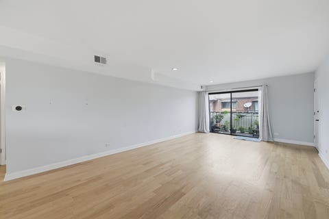 Tiny photo for 7600 W Lawrence Avenue #3B, Harwood Heights, IL 60706 (MLS # 12741591)
