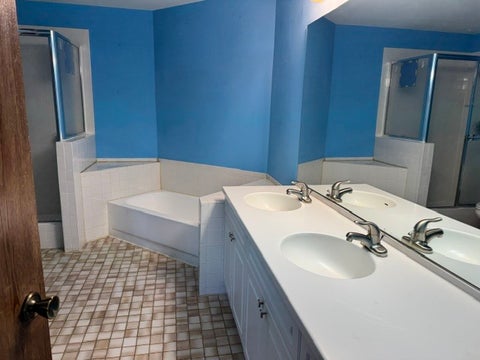 Tiny photo for 277 E Fabish Drive #277, Buffalo Grove, IL 60089 (MLS # 12744960)