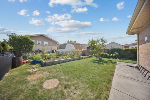 Tiny photo for 8157 N ROOT Court, Niles, IL 60714 (MLS # 12748506)