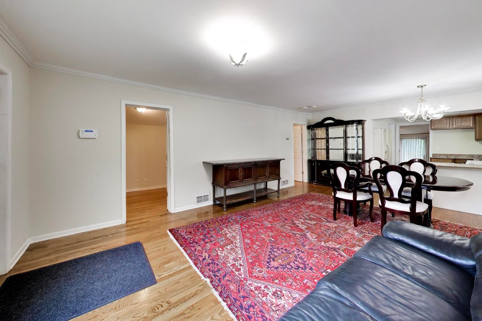 1355 Pleasant Place