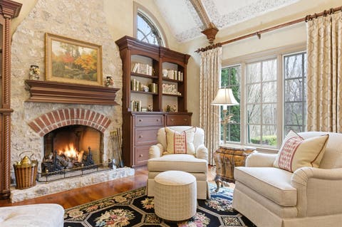 Tiny photo for 1317 Fox Glen Drive, St. Charles, IL 60174 (MLS # 12575785)