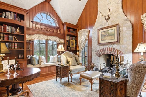 Tiny photo for 1317 Fox Glen Drive, St. Charles, IL 60174 (MLS # 12575785)