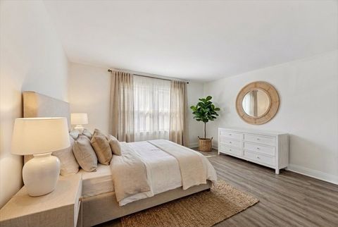 Tiny photo for 1538 Park Avenue #1B, River Forest, IL 60305 (MLS # 12575680)