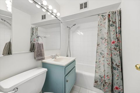 Tiny photo for 1538 Park Avenue #1B, River Forest, IL 60305 (MLS # 12575680)