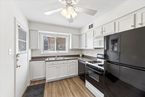 Tiny photo for 1538 Park Avenue #1B, River Forest, IL 60305 (MLS # 12575680)