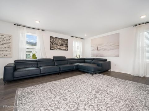 Tiny photo for 444 Radcliff Lane, South Elgin, IL 60177 (MLS # 12618958)