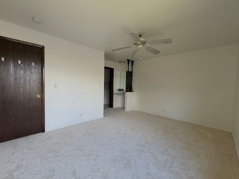 Tiny photo for 1956 N Hidden Creek Circle #3, Palatine, IL 60074 (MLS # 12680867)