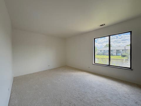 Tiny photo for 1956 N Hidden Creek Circle #3, Palatine, IL 60074 (MLS # 12680867)