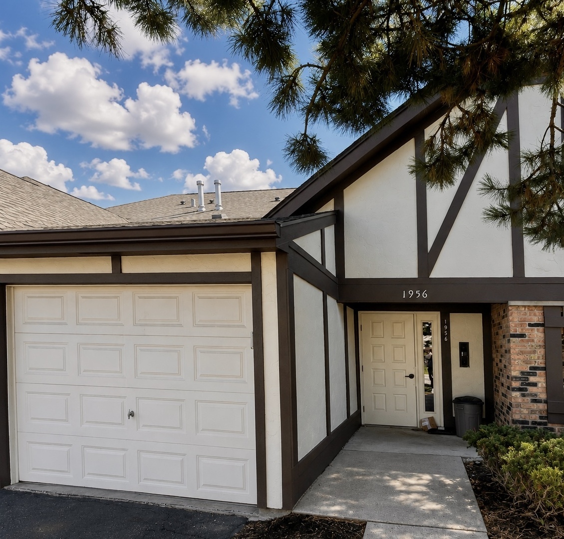 1956 N Hidden Creek Circle 3