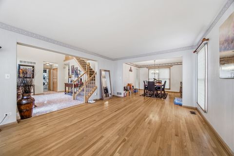 Tiny photo for 275 Farmhill Drive, Algonquin, IL 60102 (MLS # 12620341)