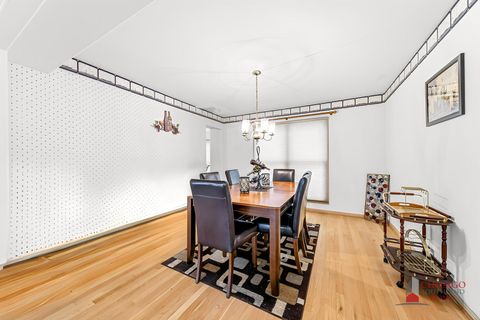 Tiny photo for 275 Farmhill Drive, Algonquin, IL 60102 (MLS # 12620341)