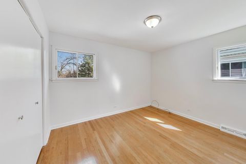 Tiny photo for 2316 Virginia Street, Park Ridge, IL 60068 (MLS # 12592701)