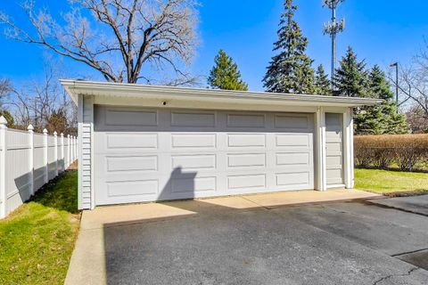 Tiny photo for 2316 Virginia Street, Park Ridge, IL 60068 (MLS # 12592701)