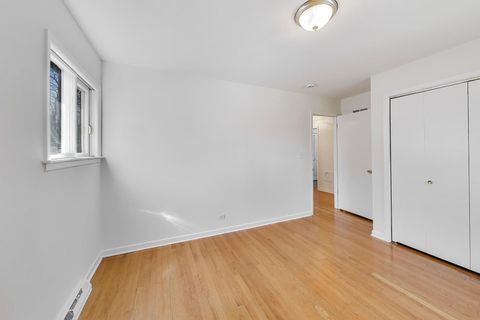 Tiny photo for 2316 Virginia Street, Park Ridge, IL 60068 (MLS # 12592701)