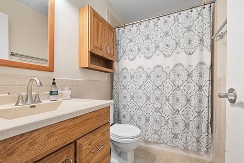 Tiny photo for 8 Warwick Court, Streamwood, IL 60107 (MLS # 12492645)