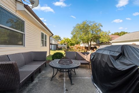 Tiny photo for 8 Warwick Court, Streamwood, IL 60107 (MLS # 12492645)