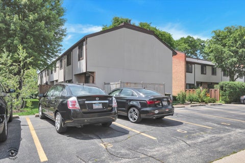 Tiny photo for 1734 Henley Street #4, Glenview, IL 60025 (MLS # 12676464)