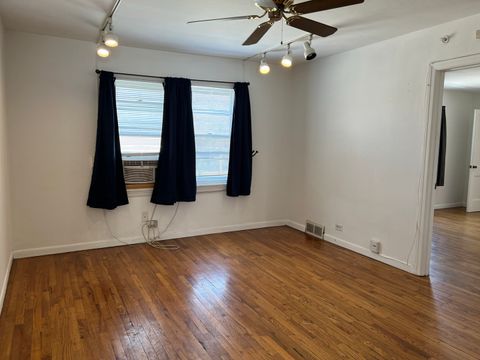 Tiny photo for 10 E Jefferson Avenue #2, Naperville, IL 60540 (MLS # 12502290)