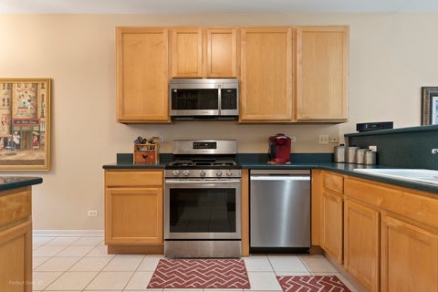 Tiny photo for 11512 Lake Shore Drive, Orland Park, IL 60467 (MLS # 12761664)