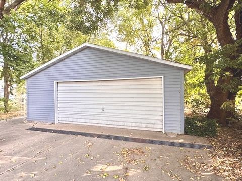 Tiny photo for 712 S Ottawa Avenue, Dixon, IL 61021 (MLS # 12481602)