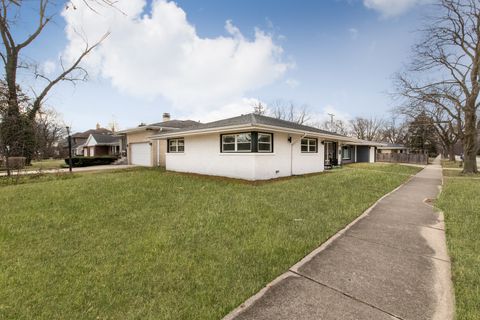 A home in Park Ridge