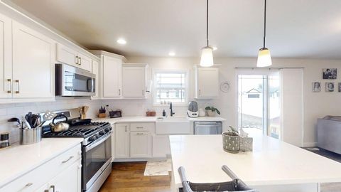 Tiny photo for 2014 Rylan Road, Mahomet, IL 61853 (MLS # 12550308)