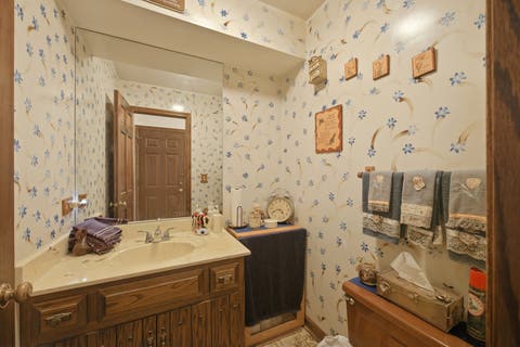 Tiny photo for 1610 Elmdale Avenue, Glenview, IL 60026 (MLS # 12663609)