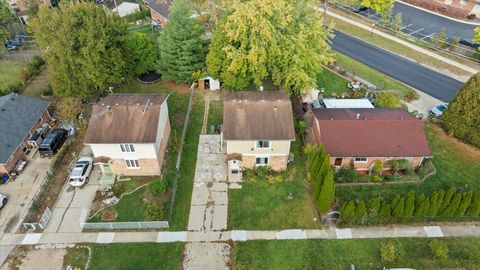 Tiny photo for 520 Aller Avenue, Elgin, IL 60120 (MLS # 12508457)