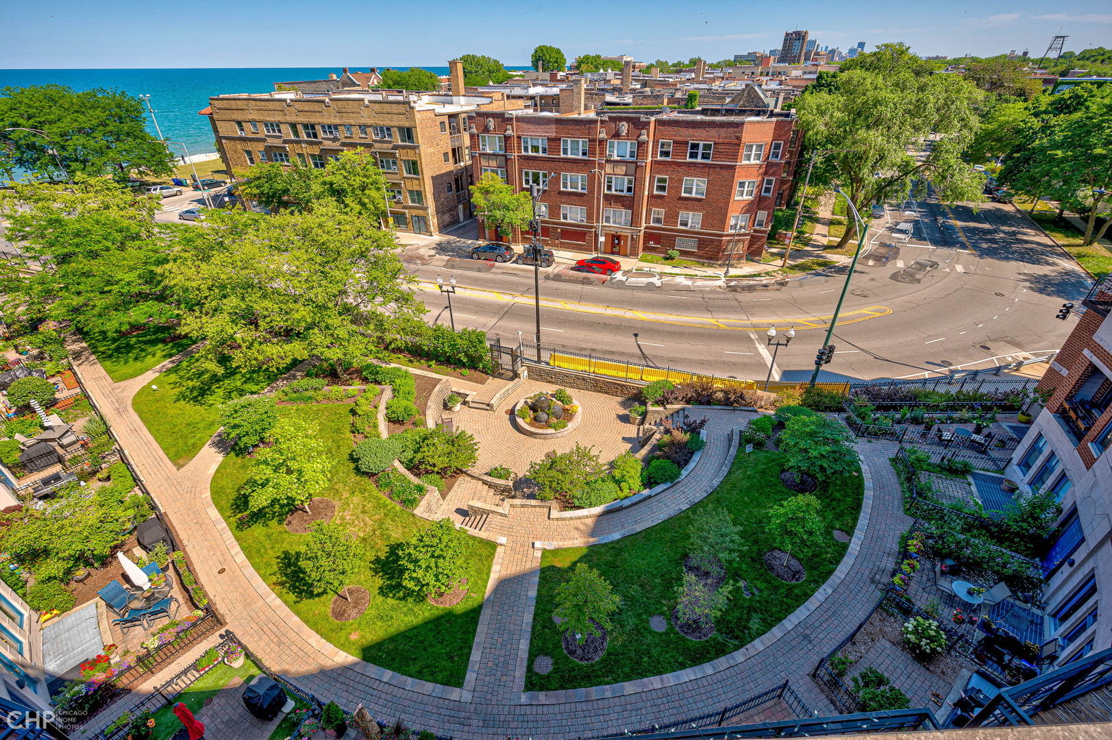 7748 N Sheridan Road 5