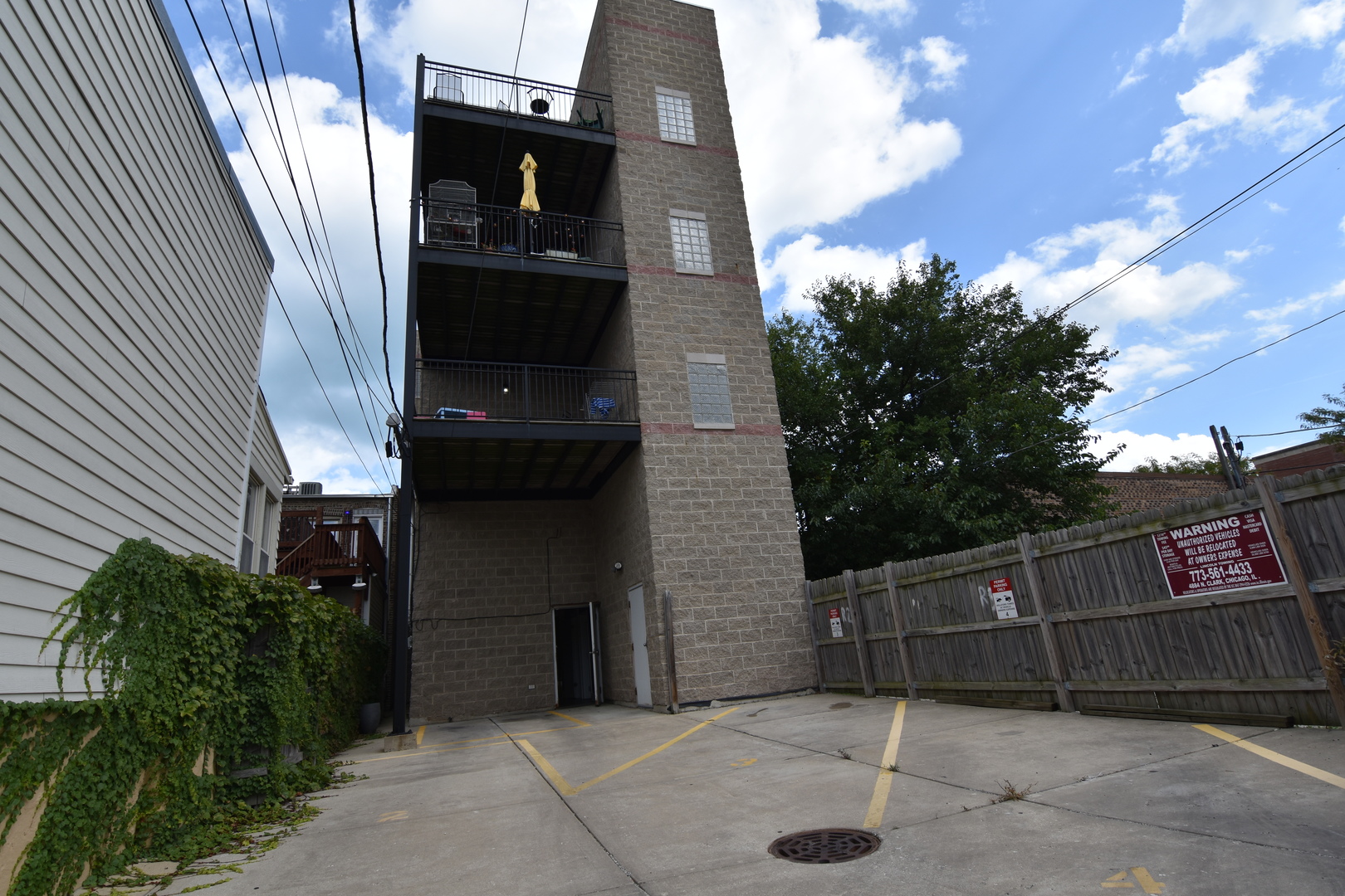 5140 N Clark Street
