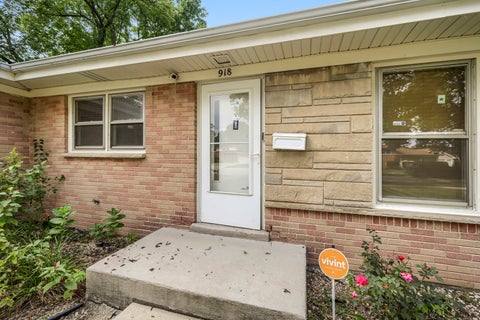 Tiny photo for 918 S Owen Street, Mount Prospect, IL 60056 (MLS # 12769581)