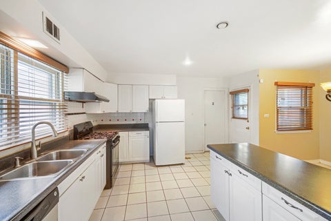 Tiny photo for 918 S Owen Street, Mount Prospect, IL 60056 (MLS # 12769581)