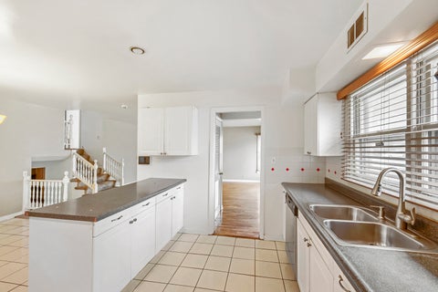 Tiny photo for 918 S Owen Street, Mount Prospect, IL 60056 (MLS # 12769581)