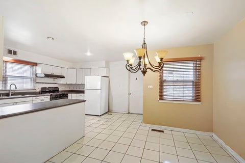 Tiny photo for 918 S Owen Street, Mount Prospect, IL 60056 (MLS # 12769581)