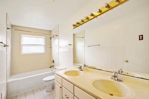 Tiny photo for 918 S Owen Street, Mount Prospect, IL 60056 (MLS # 12769581)